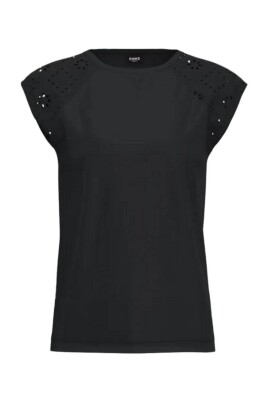 elegant-black-body