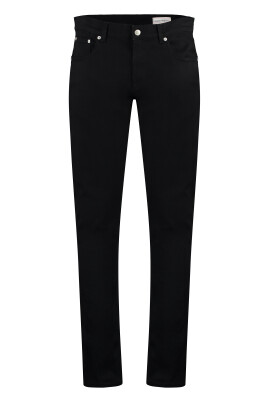 skinny-jeans-with-leather-logo-tag