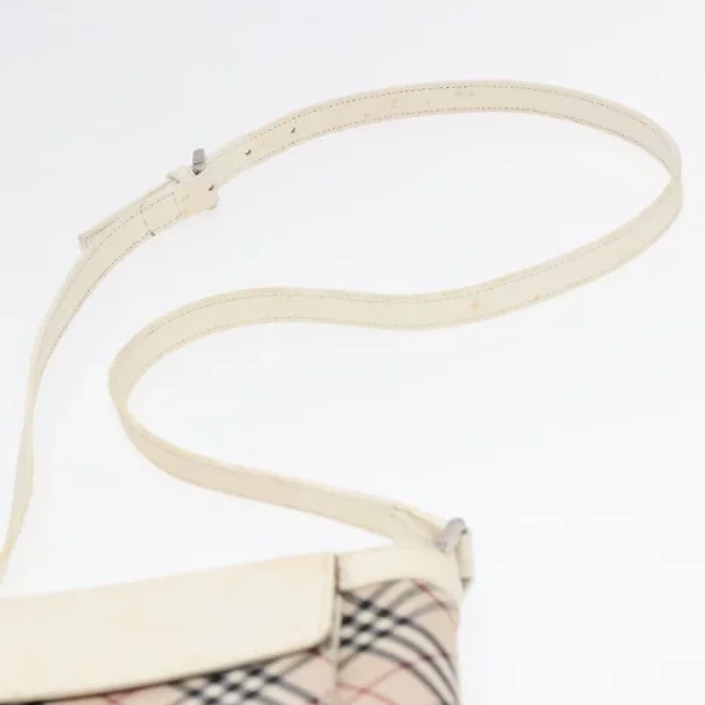 Burberry Vintage Pre-owned Canvas shoulder-bags White Dames