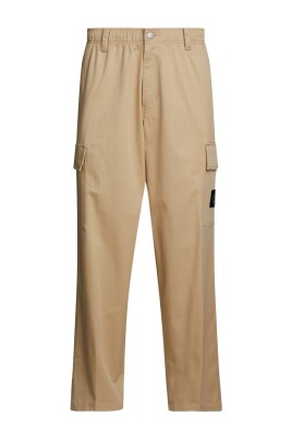 beige-cargo-pants-for-men