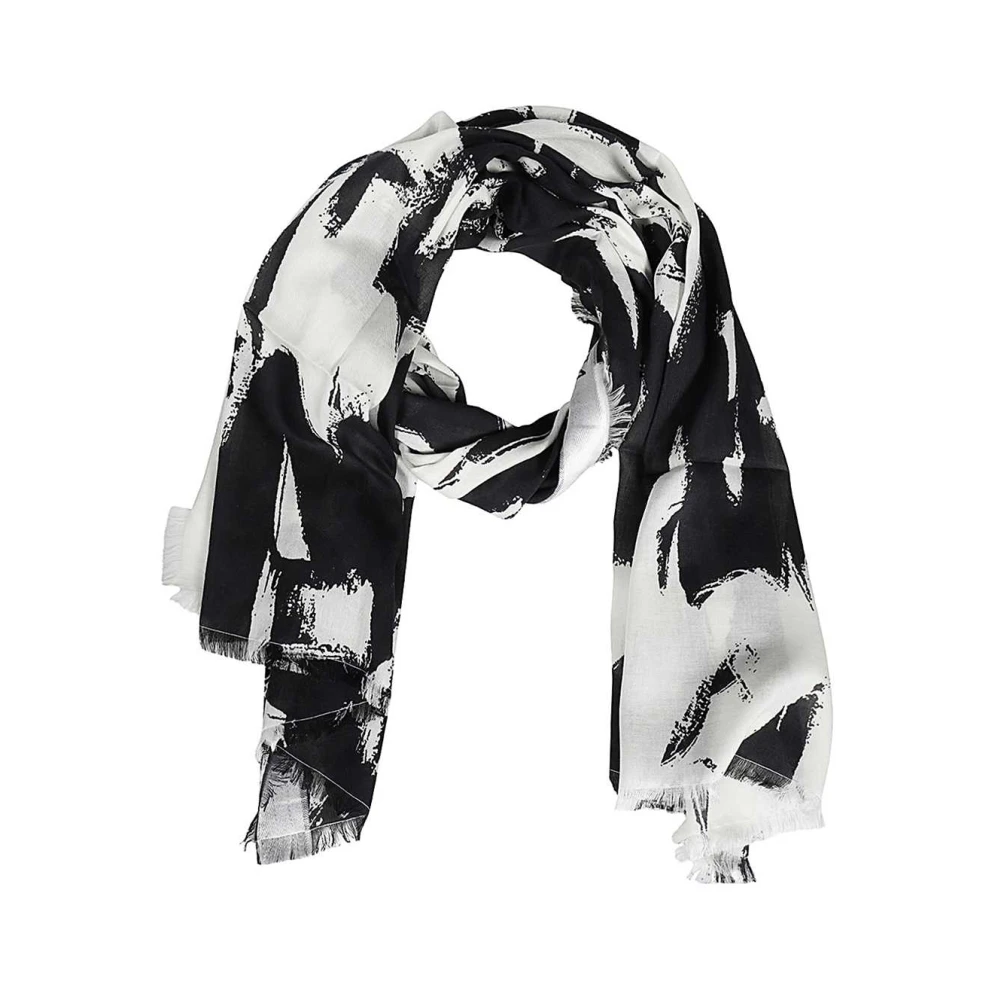 Alexander mcqueen Frayed Edges Printed Shawl Black Heren