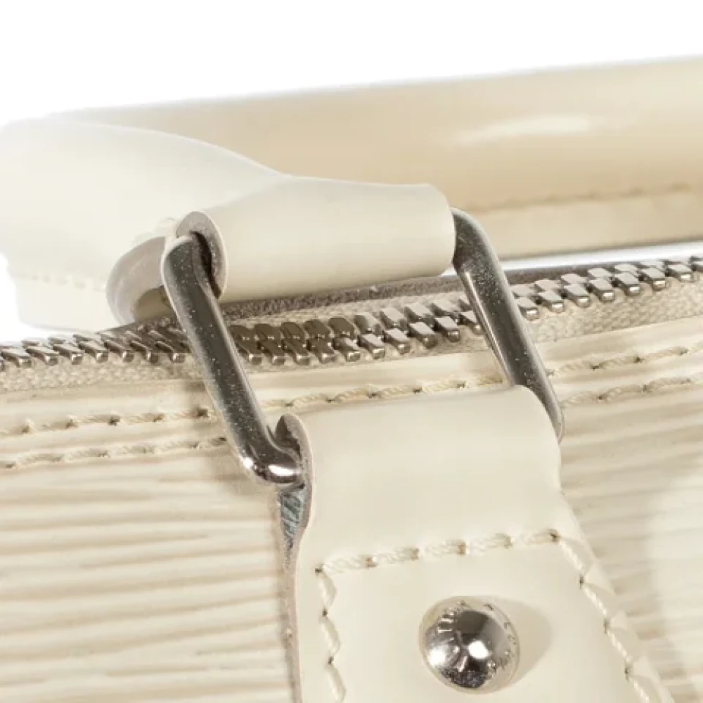 Louis Vuitton Vintage Pre-owned Leather handbags White Dames