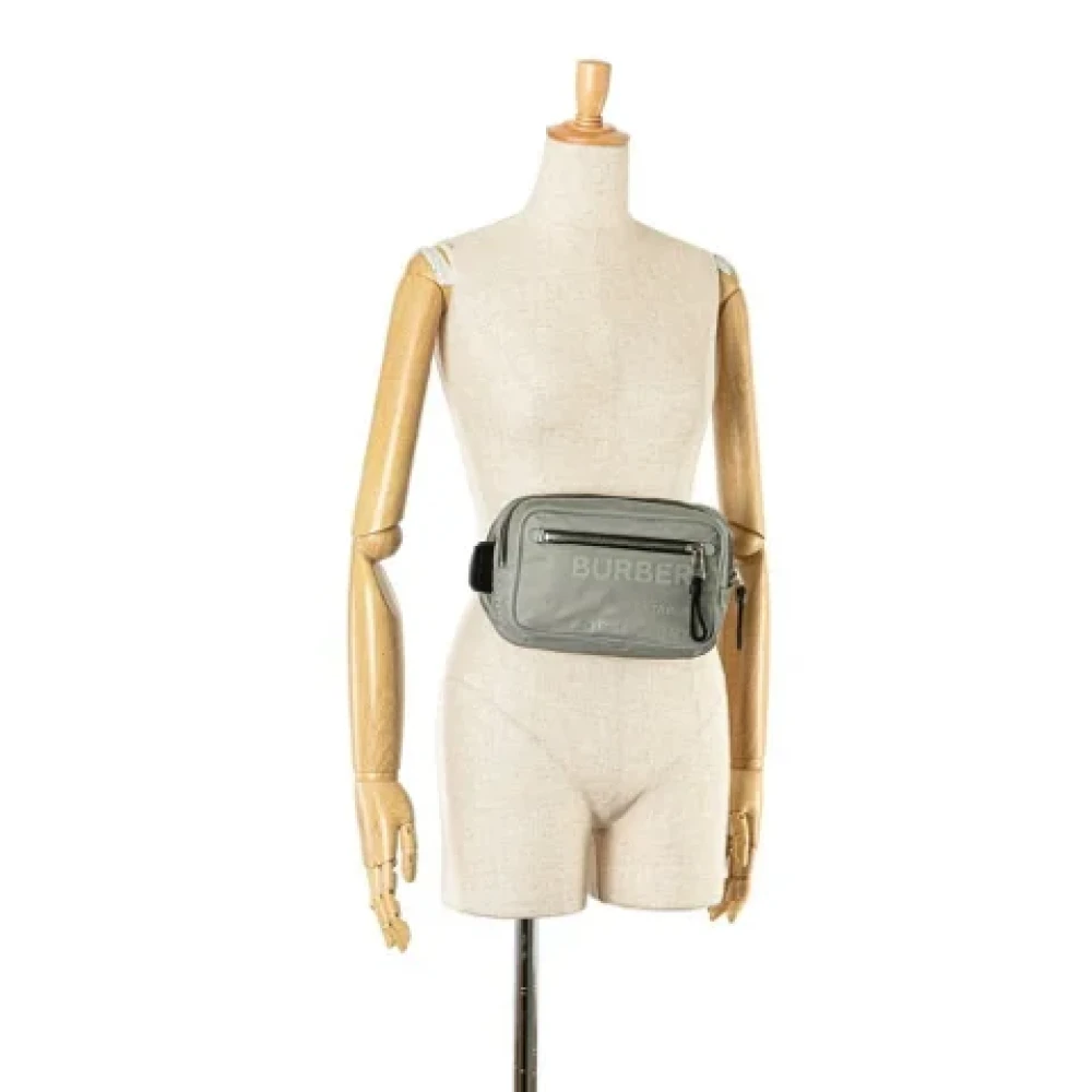 Burberry Vintage Pre-owned Leather crossbody-bags Gray Dames
