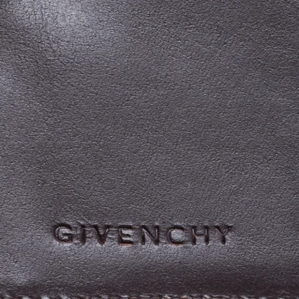 Givenchy Pre-owned Leather wallets Green Dames