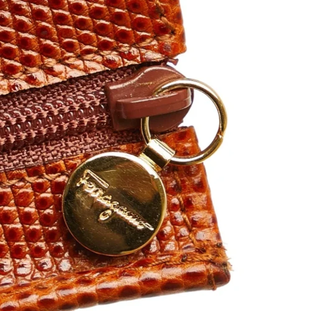 Salvatore Ferragamo Pre-owned Fabric pouches Red Dames