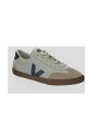 sneaker-a-lacets