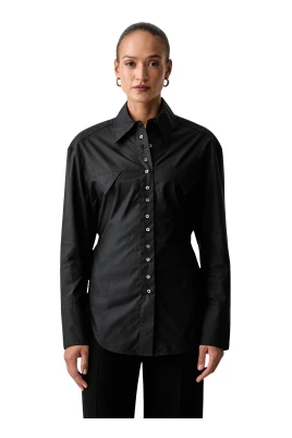 Skjorta med dragsko i slim fit-modell