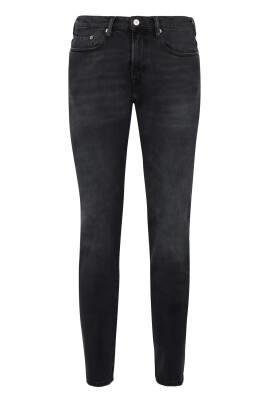 tapered-fit-jeans-with-back-logo