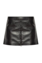 mini-jupe-vintage-ajustee-en-cuir
