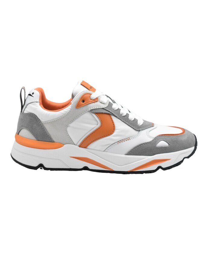 laced-shoes