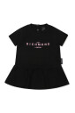 robe-noire-decontractee-a-manches-courtes