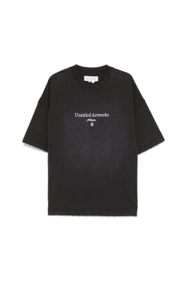 black-tee-artworks-style-t-shirt