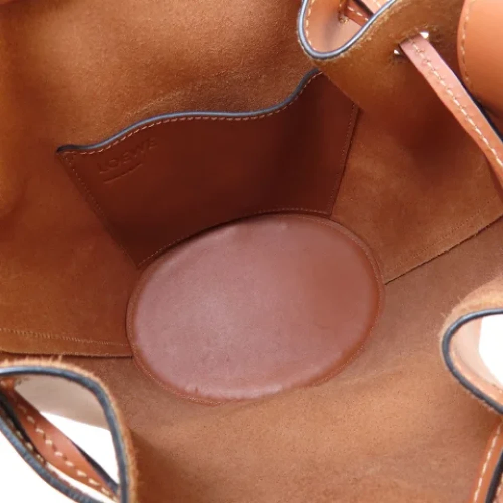 Loewe Pre-owned Leather shoulder-bags Brown Dames
