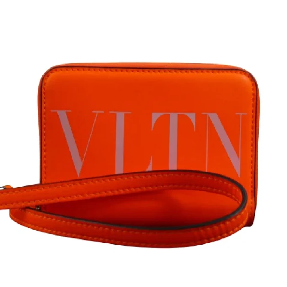 Valentino Vintage Pre-owned Leather wallets Orange Dames