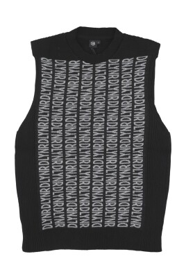 black-sleeveless-knitwear-vest
