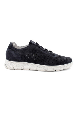 blue-low-sole-sneakers-with-perforated-patterns