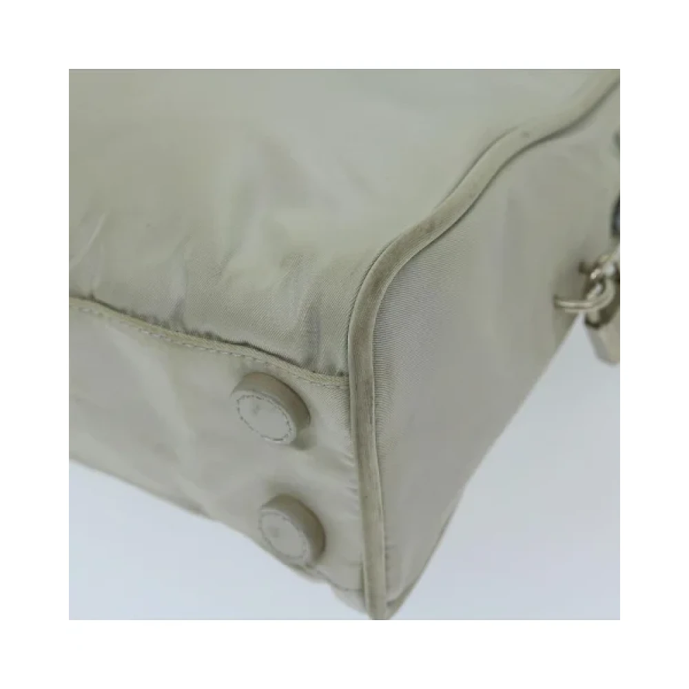 Prada Vintage Pre-owned Nylon handbags Gray Dames