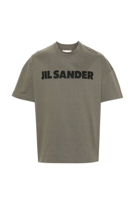 green-t-shirt-with-logo-print