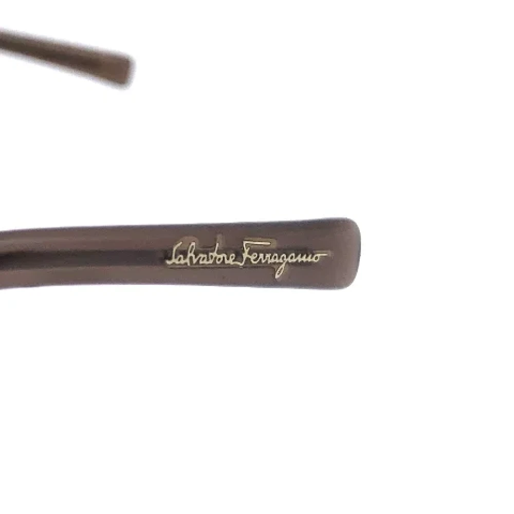 Salvatore Ferragamo Pre-owned Silver sunglasses Gray Dames