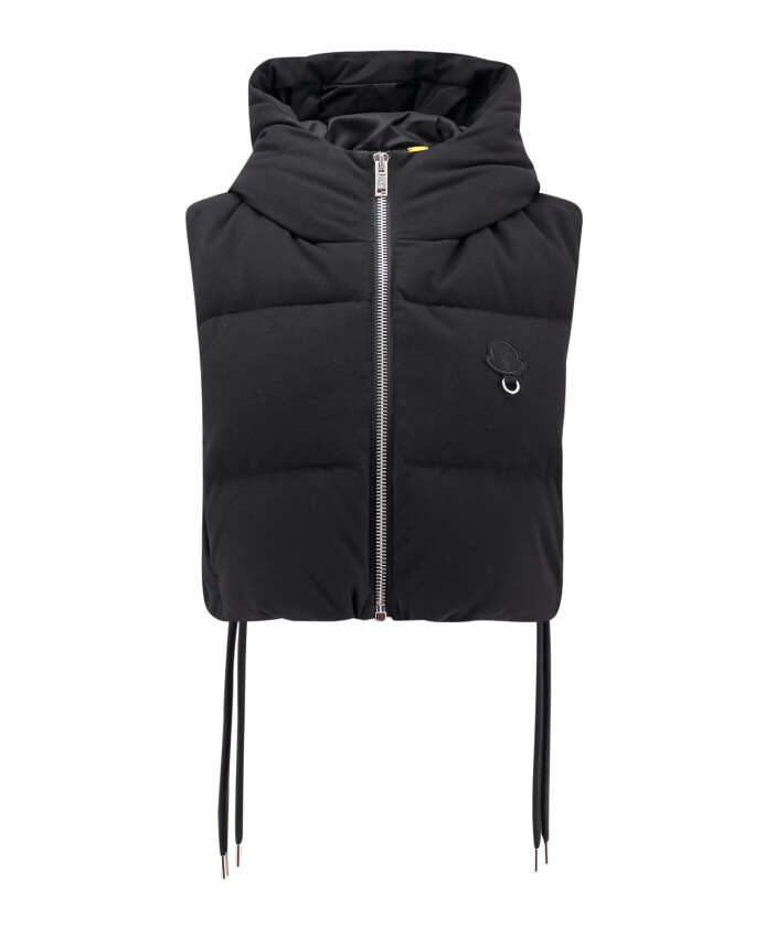 black-jackets-with-zip-closure