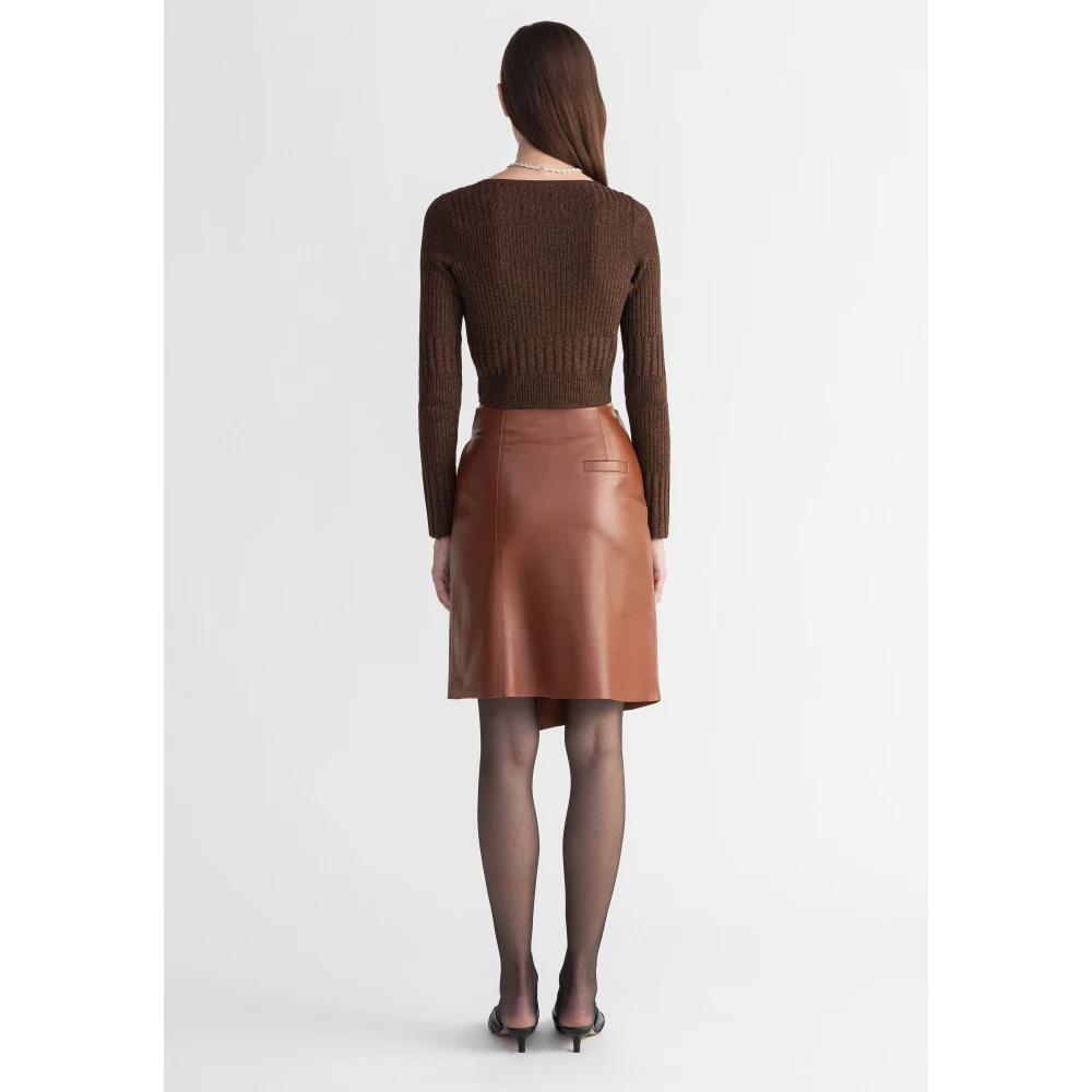 Aeron Cora Brown Dames