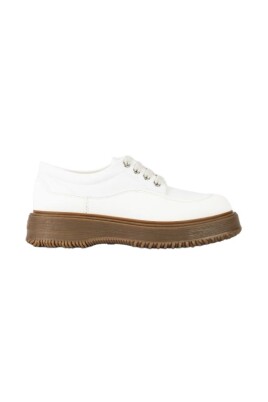 classic-leather-loafers-with-buckle