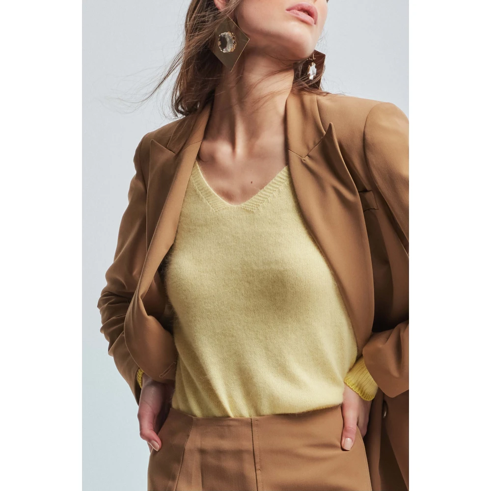 Kocca Angora Wol V-Hals Trui Yellow Dames