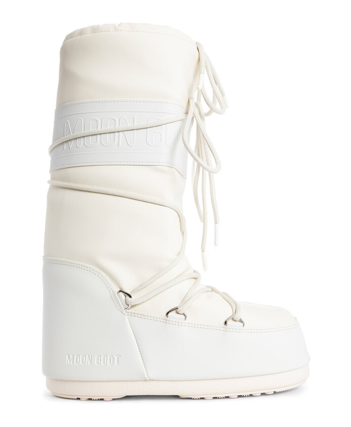 chaussures-en-creme-de-caoutchouc