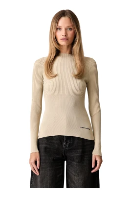 Slim fit pullover i stickad viskos