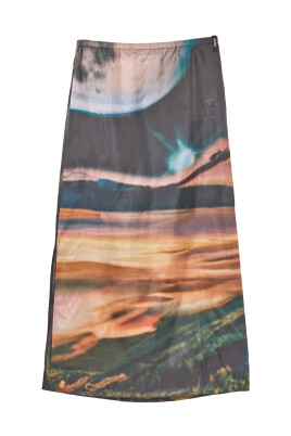 graphic-print-long-skirt-with-side-slits