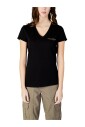 t-shirt-noir-imprime-col-en-v