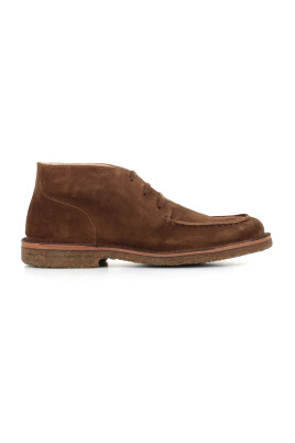 khaki-suede-stovler-med-synlige-syninger