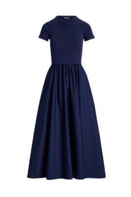 short-sleeve-dress-with-flared-skirt