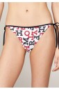 bas-de-bikini-string-a-cotes-effrontes