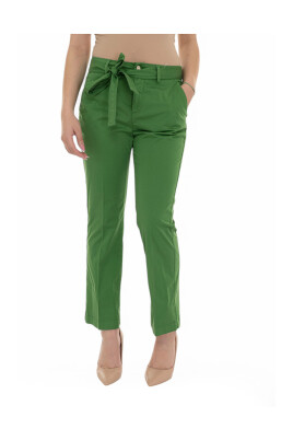 pantalon-chino-en-coton-avec-taille-ceinturee