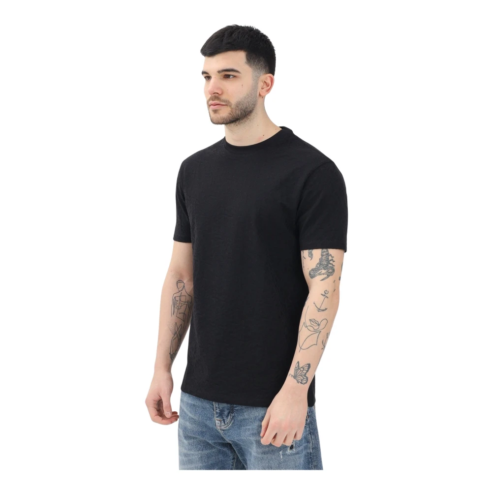 Armani Exchange Minimalistische geëmbosseerde zwarte T-shirt met korte mouwen Black Heren