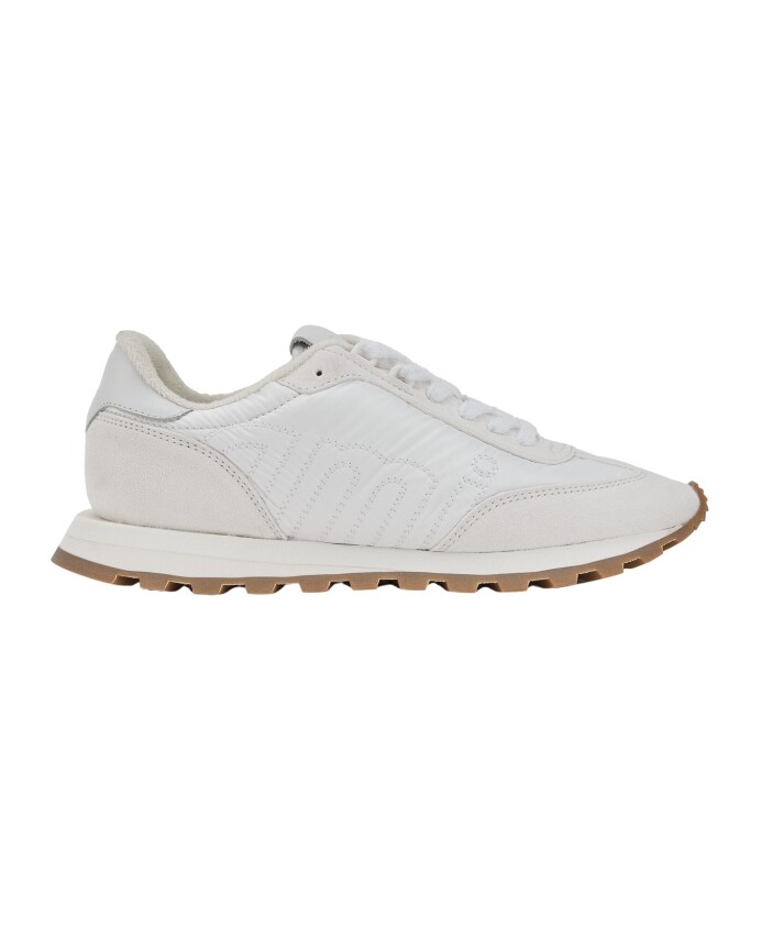 sneakers-blanches-a-logo