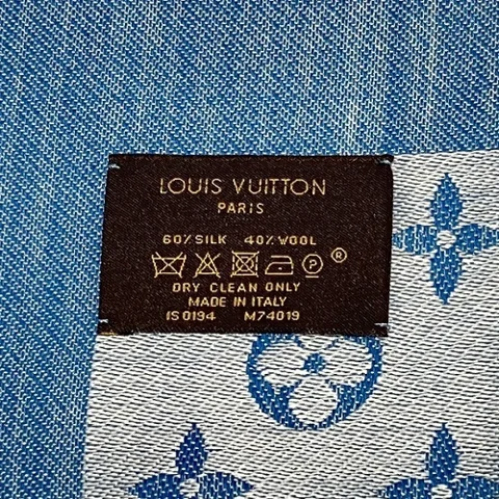 Louis Vuitton Vintage Pre-owned Silk scarves Blue Dames