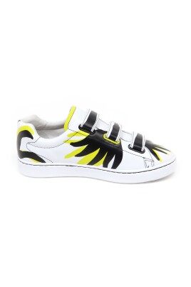 chaussures-a-bride-flamme-edition-speciale