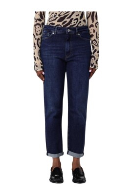 blue-straight-leg-jeans-for-women