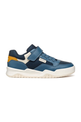 bla-bornesneakers