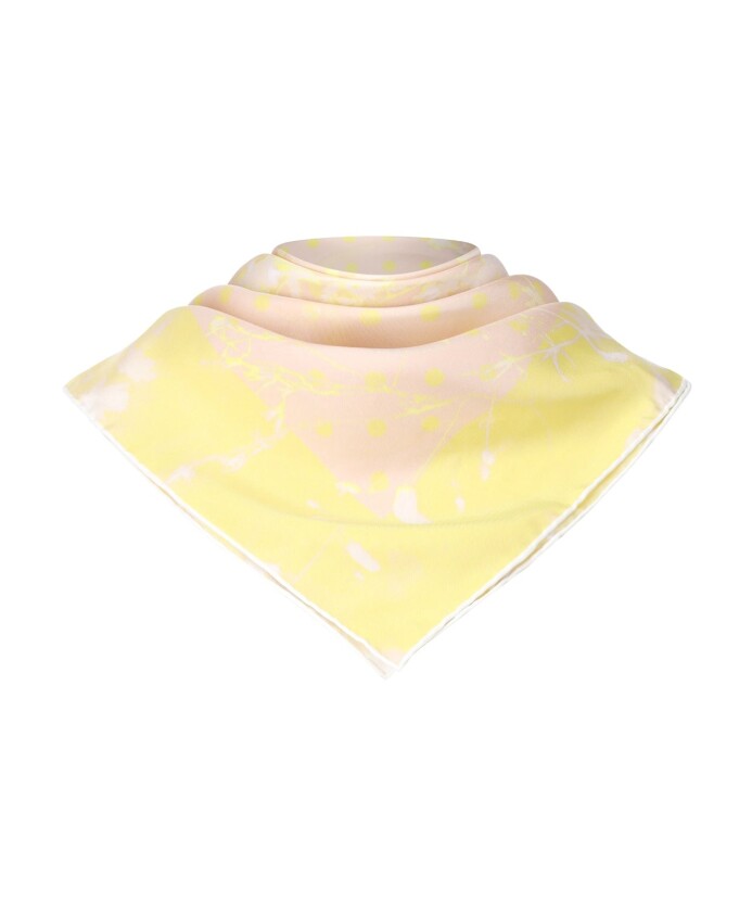 foulard-en-soie-a-motif-subtil