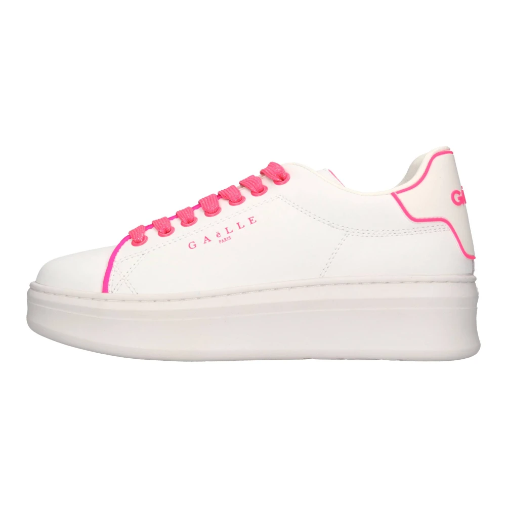 Gaëlle Paris Faux leather sneakers Dames Schoenen Wit