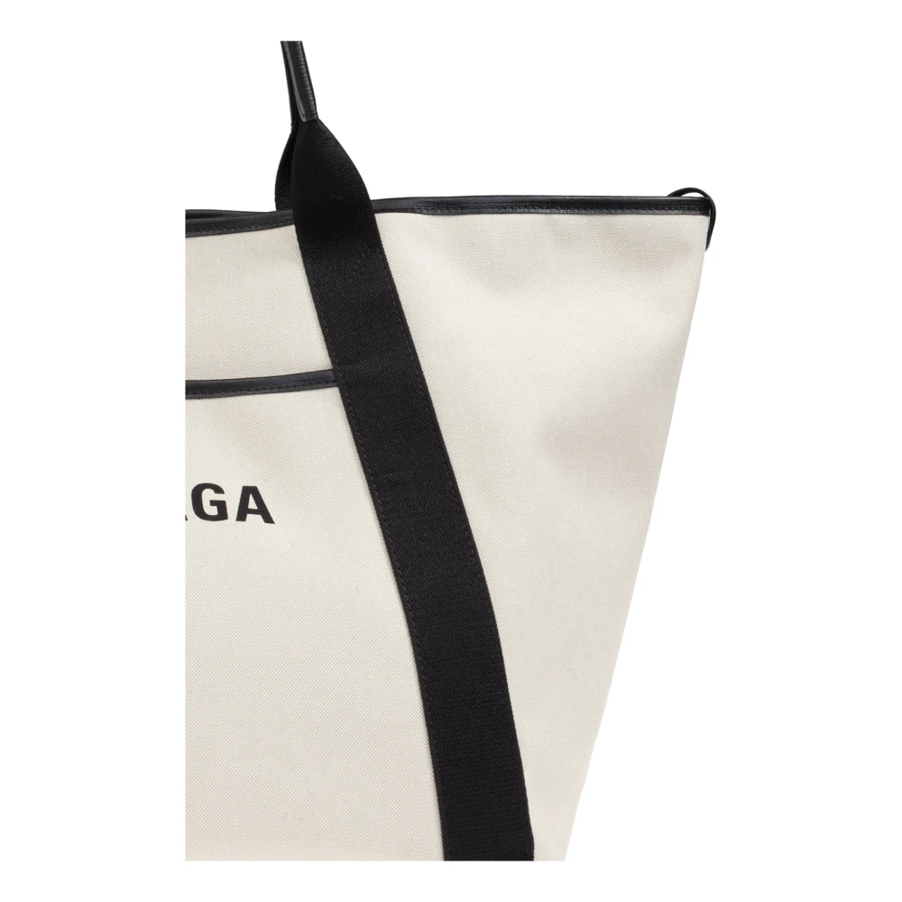 Balenciaga Tas Biarritz Groot type shopper Beige Dames