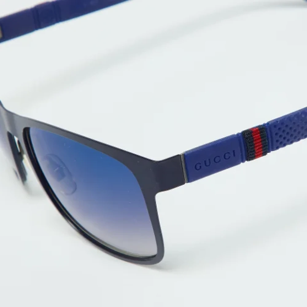 Gucci Vintage Pre-owned Fabric sunglasses Gray Dames