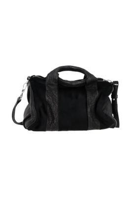 pre-owned-cuir-sacs-main