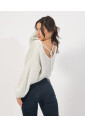 pull-blanc-avec-broderie-a-l-encolure-avant-et-arriere