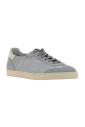 sneakers-en-daim-a-bout-rond