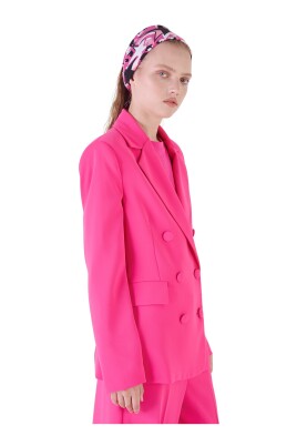 taetsiddende-dobbeltradet-blazer