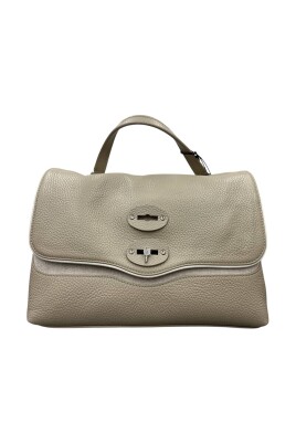 racquet-style-postina-bag